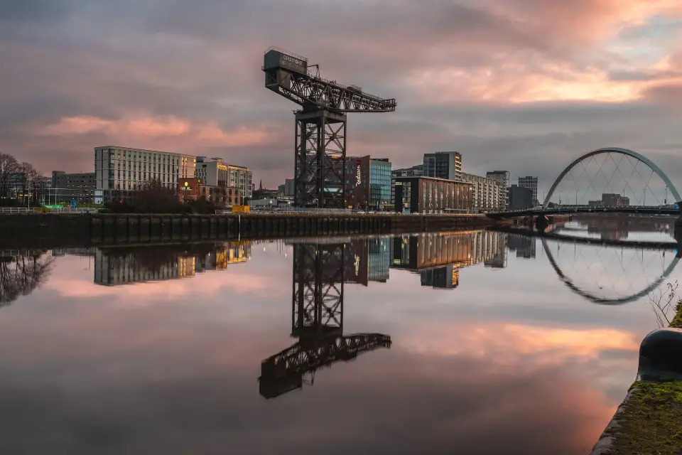 Het Glasgow Science Centre aan de rivier de Clyde