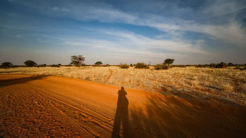 Weids en leeg landschap in Namibië