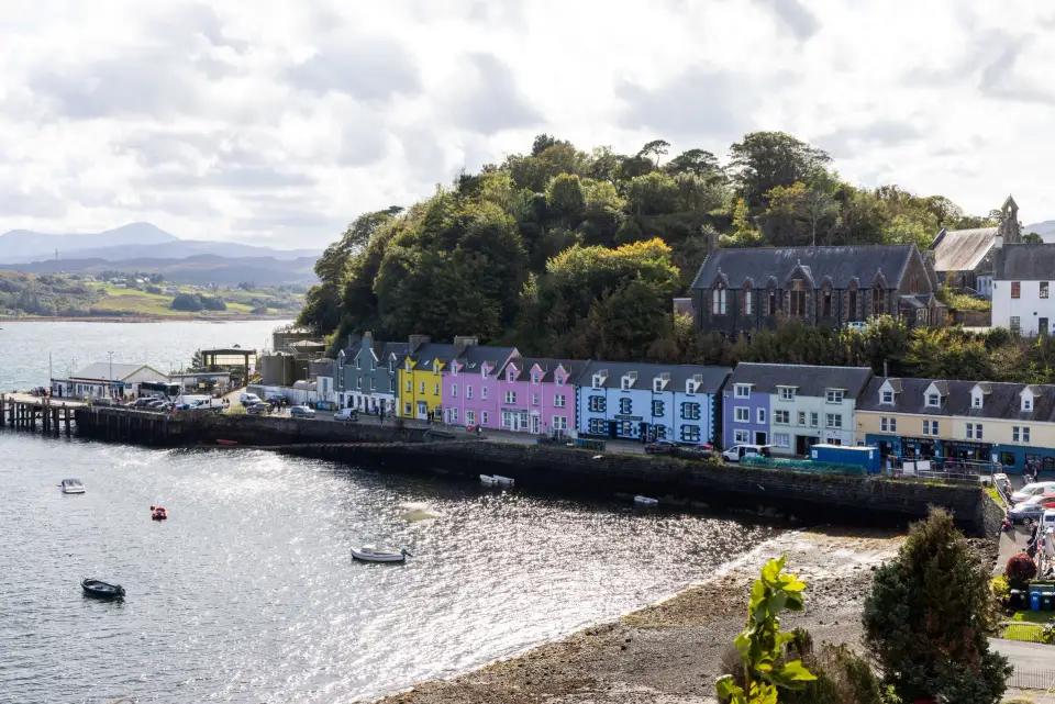 De kleurrijke haventjes van Portree op Skye